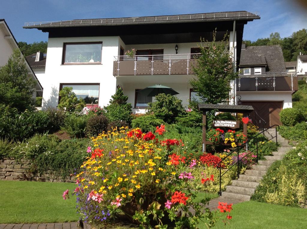 Haus Mittelberg Apartment Олсберг Екстериор снимка